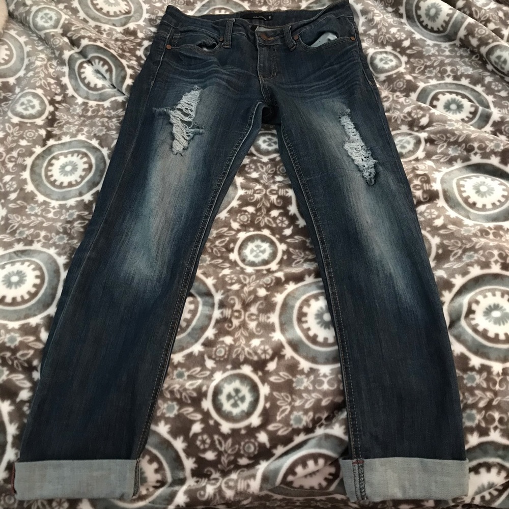 Mid code low rise skinny jean